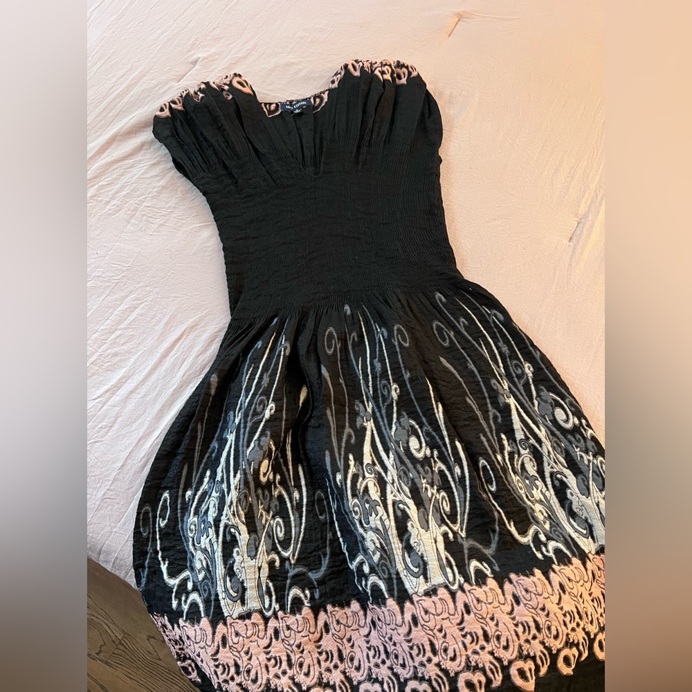 Embroidered Ribbed Black Dress